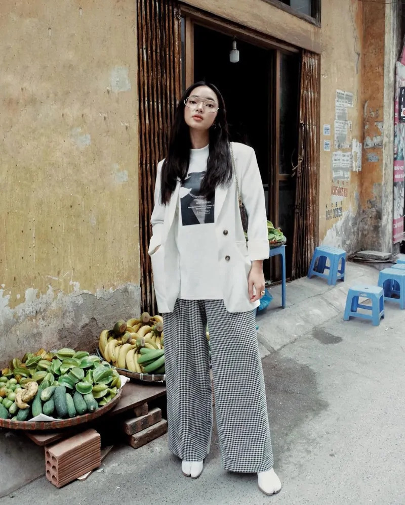 Gợi ý phối áo blazer và quần ống rộng thanh lịch cho dáng người hình chữ nhật