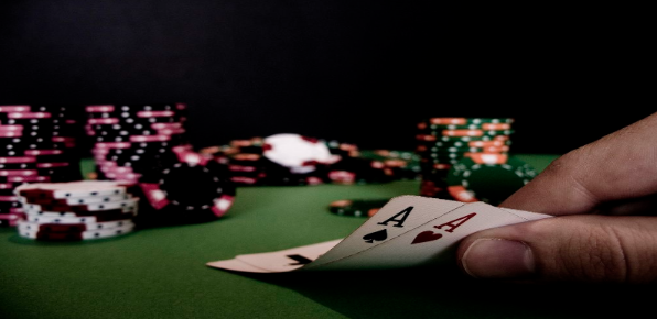 Bài Tẩy Trong Poker Là Gì? Tìm Hiểu Bản Chất Và Cách Chơi 1 Bài Tẩy Trong Poker Là Gì? Tìm Hiểu Bản Chất Và Cách Chơi